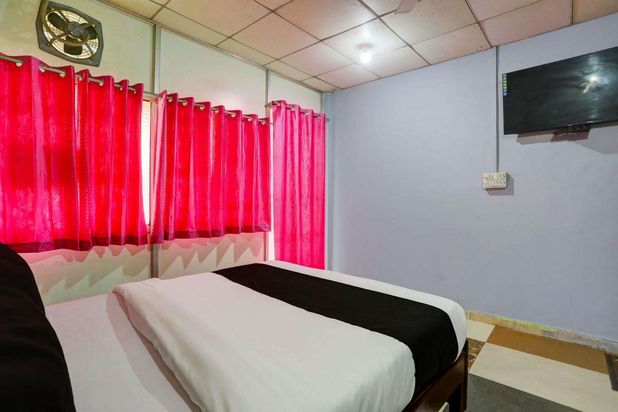 Collection O Harsh Hotel & Restaurant Bhiwadi Exterior foto