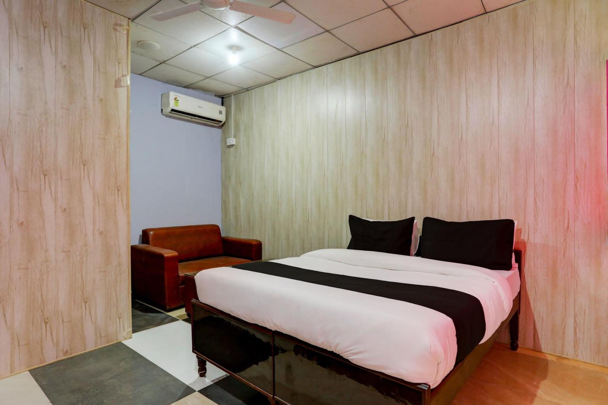 Collection O Harsh Hotel & Restaurant Bhiwadi Exterior foto