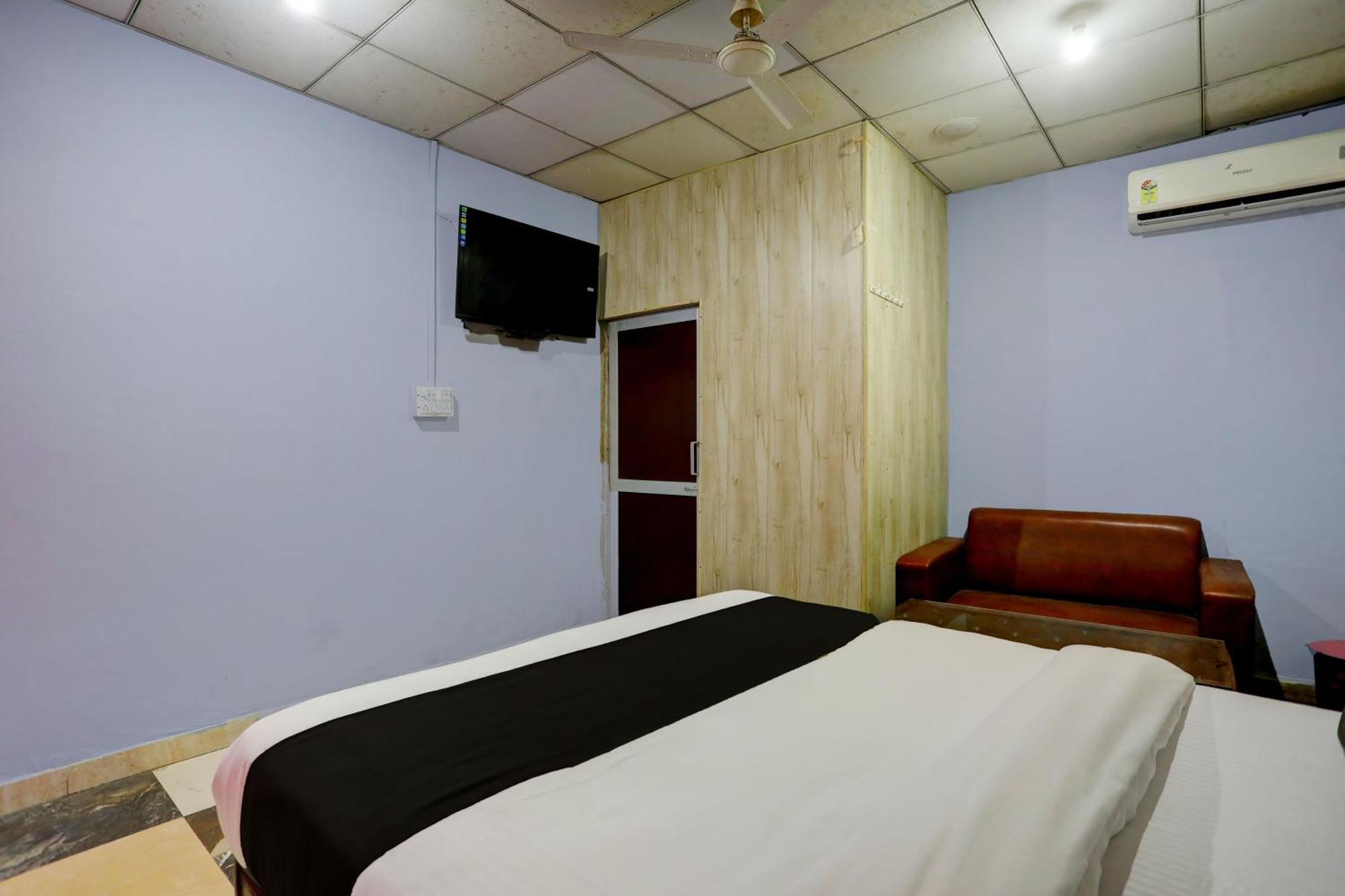 Collection O Harsh Hotel & Restaurant Bhiwadi Exterior foto